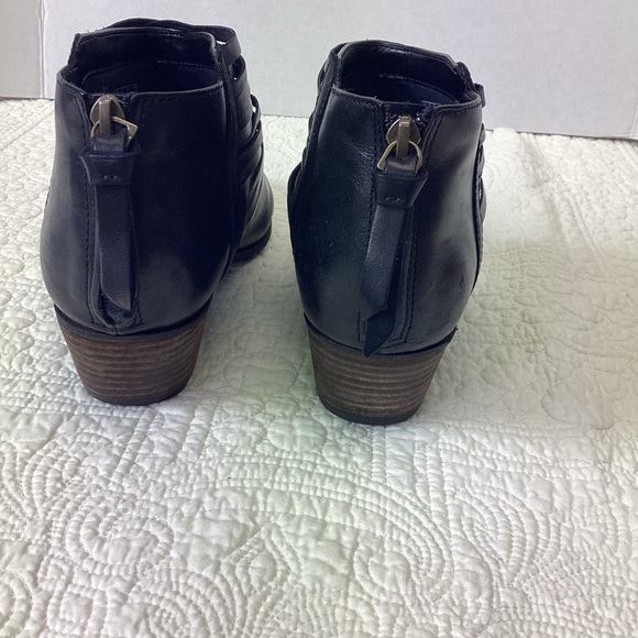 Clarks Artisan Spye Celeste Black Leather Bootie Women’s Size 8.5 Like new - Picture 12 of 12
